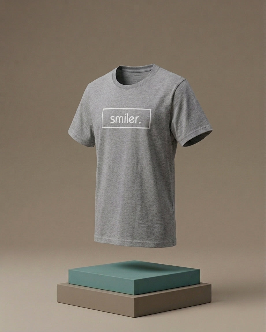 smiler. Tee